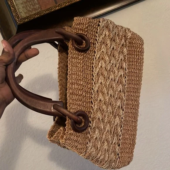 Vintage Woven Straw Handbag Wood Handle Coastal Beach Summer Tote - Picture 16 of 16